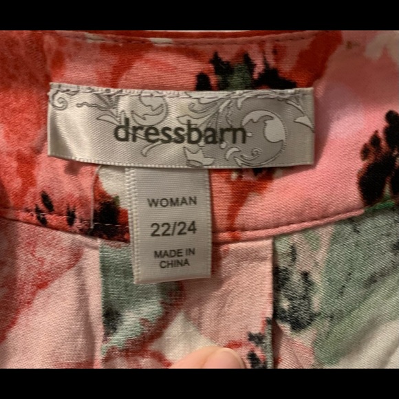 Dress Barn Top.  Size 22/24. - Picture 4 of 5